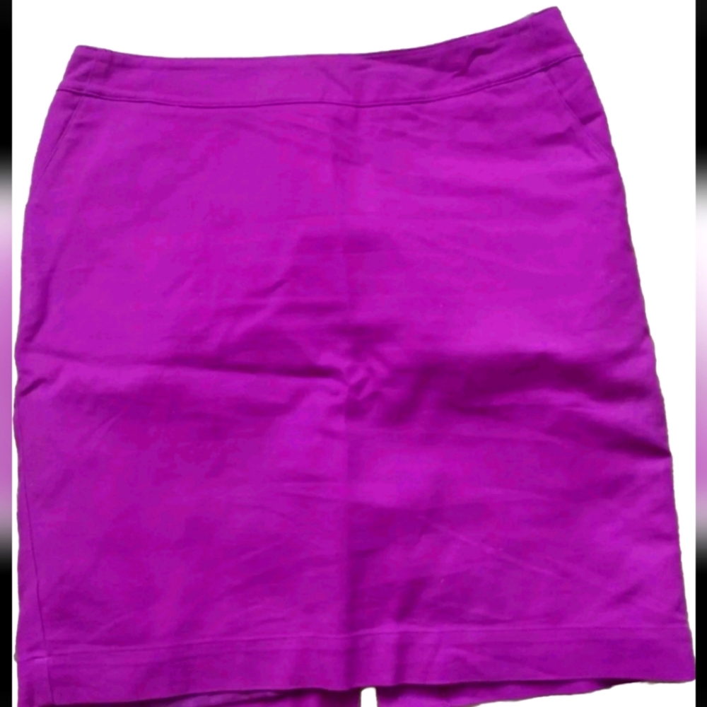Merona Pencil Skirt Size 12 Purple Back Split Stretch Lined